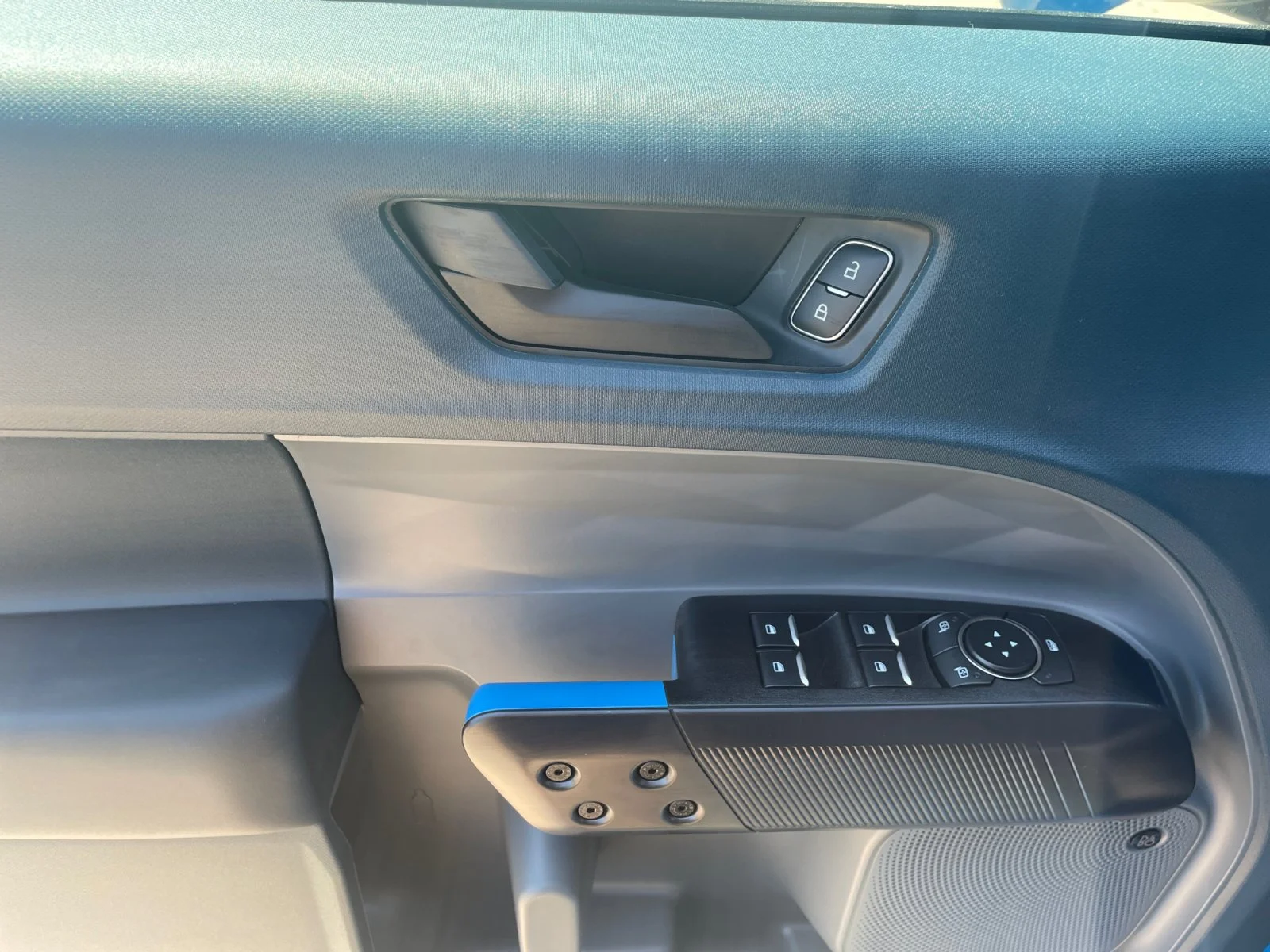 New 2026 Velocity Blue Ford Lobo High image 16