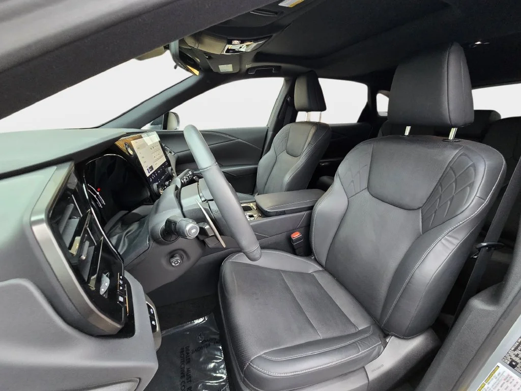Used 2023 Silver Lexus 350 Premium image 19