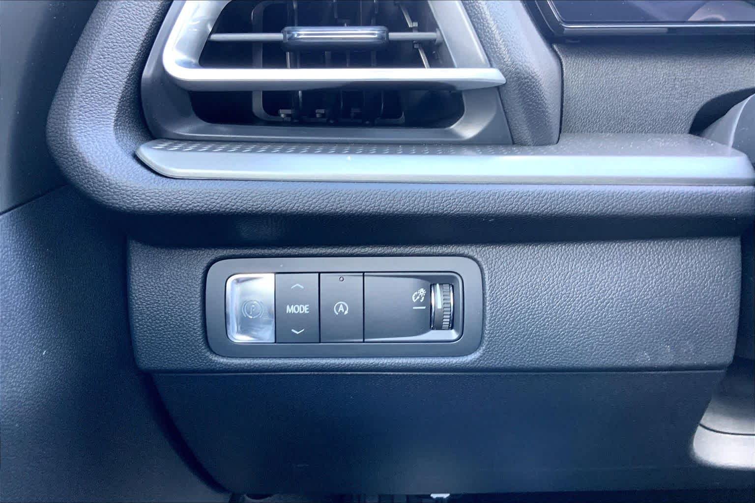 2026 Chevrolet Traverse LT - Photo 17