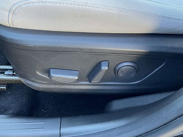 Certified Used 2025 Phantom Black Hyundai SEL image 16