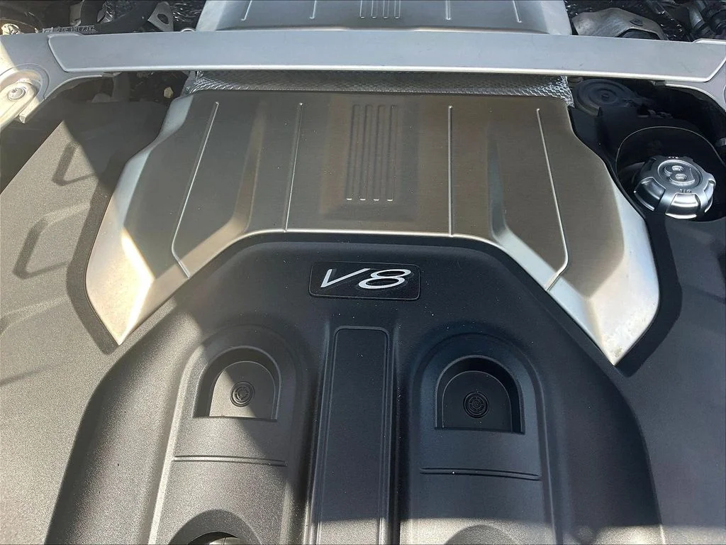 Used 2022 Viridian by Mulliner Bentley V8 image 31