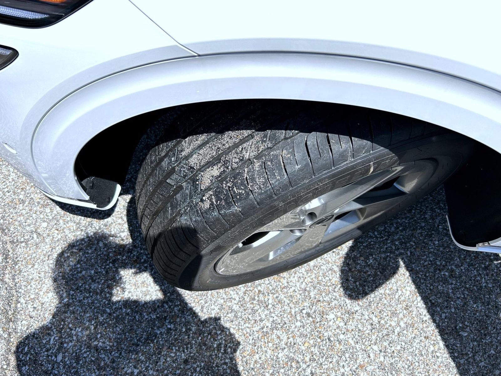 New 2026 White Genesis 2.5T Advanced image 23