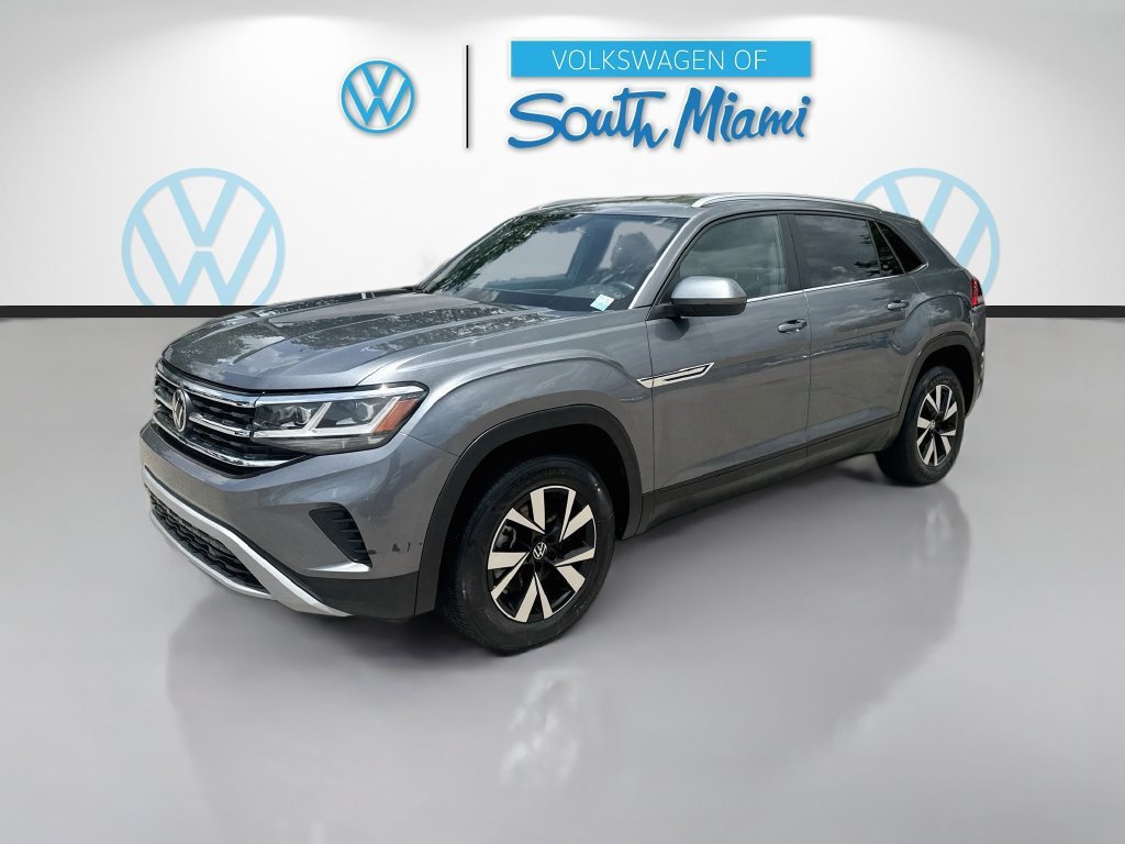Used 2023  Volkswagen 2.0T SE image 3
