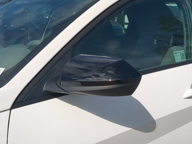 2025 Hyundai Elantra SEL - Photo 38