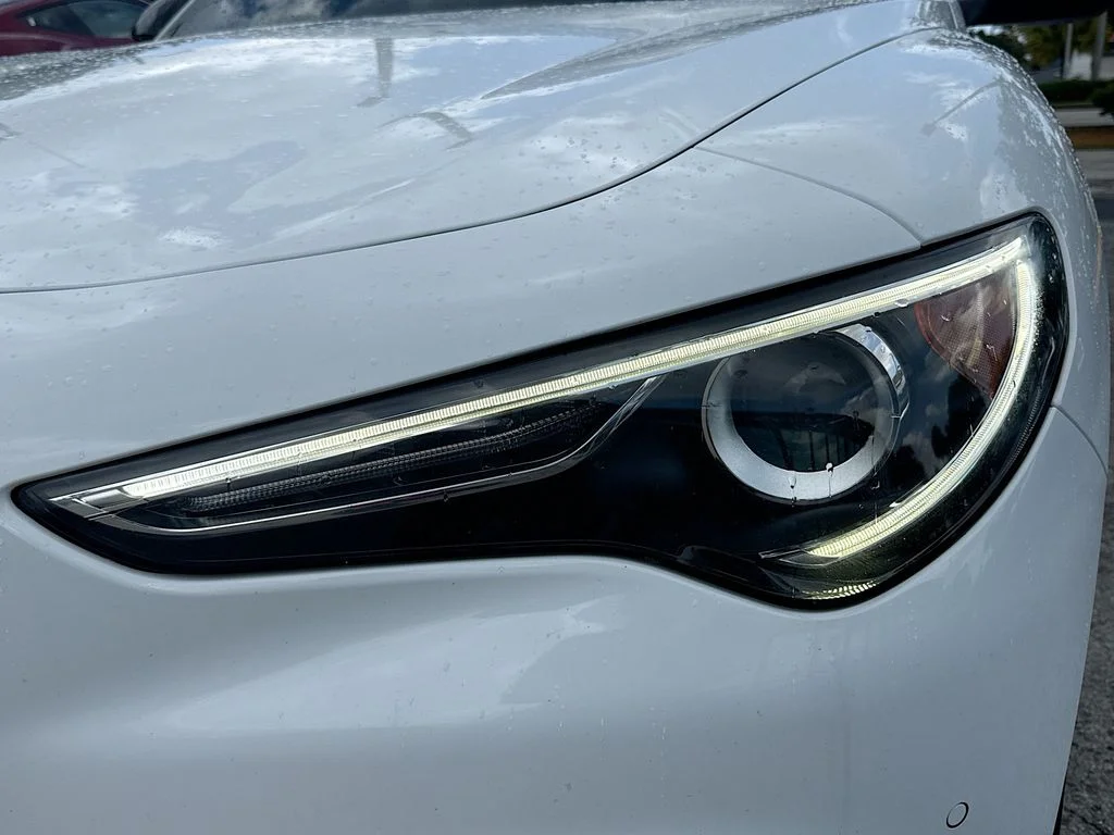 Used 2021 White Alfa Romeo Sprint image 33