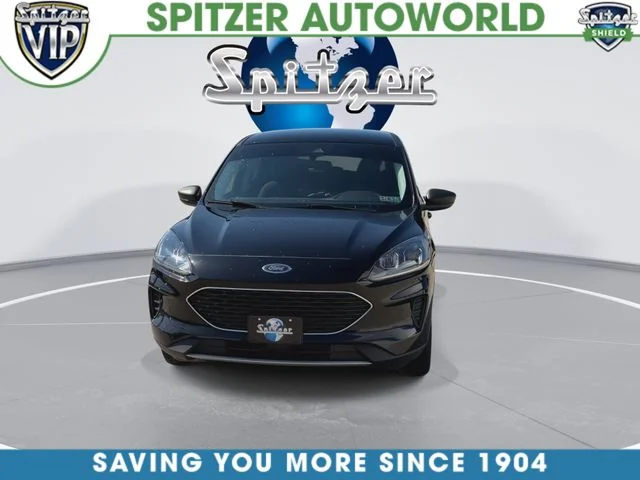 Used 2022 Black Ford SE image 4