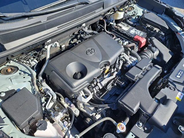 Certified Used 2020  Toyota XLE Premium image 37