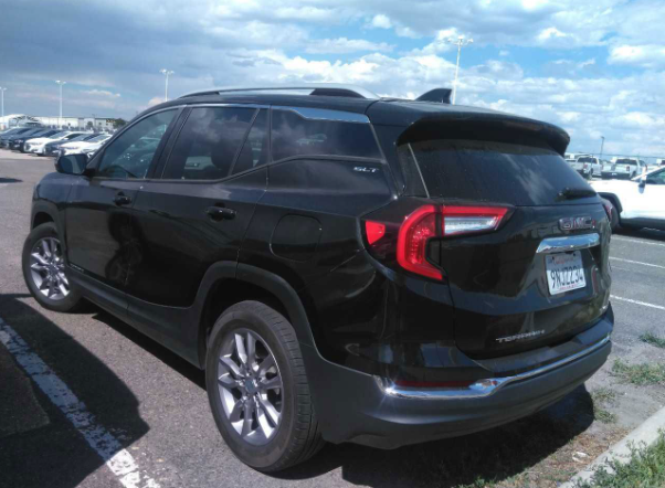 Used 2024 Black GMC SLT image 6