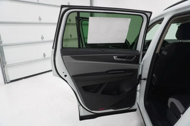 New 2026 Opal White Pearl Volkswagen 2.0T Peak Edition image 19