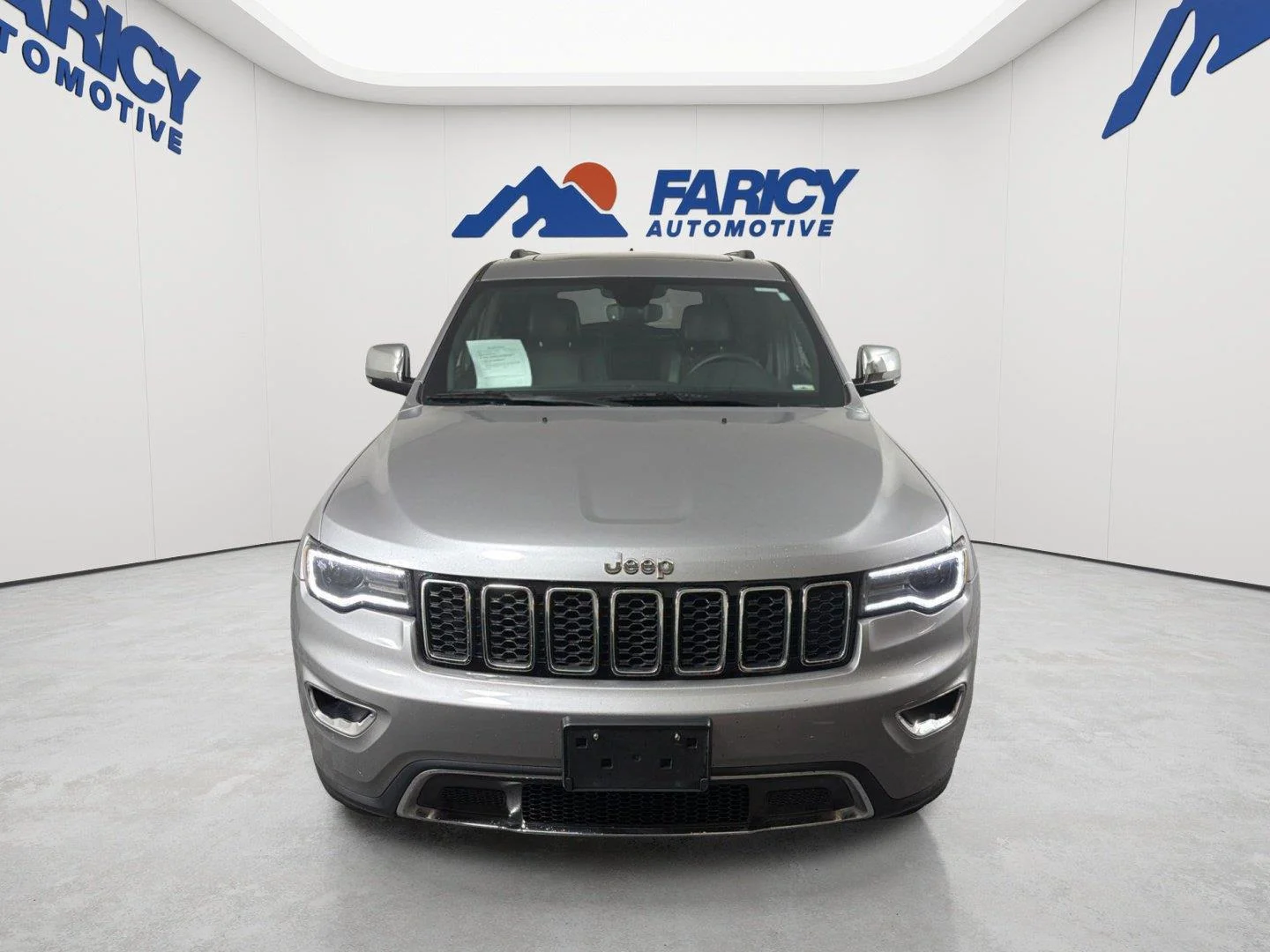 Used 2020 Billet Silver Metallic Clearcoat Jeep Limited image 2
