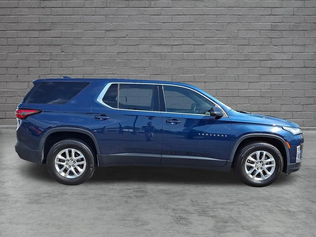 Used 2022 Northsky Blue Metallic Chevrolet LS image 42