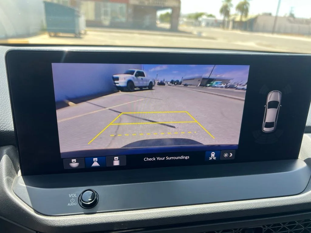Used 2023  Honda Touring image 14