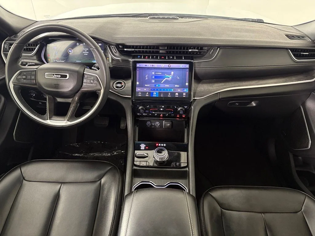 Used 2024 White Jeep 4xe image 42