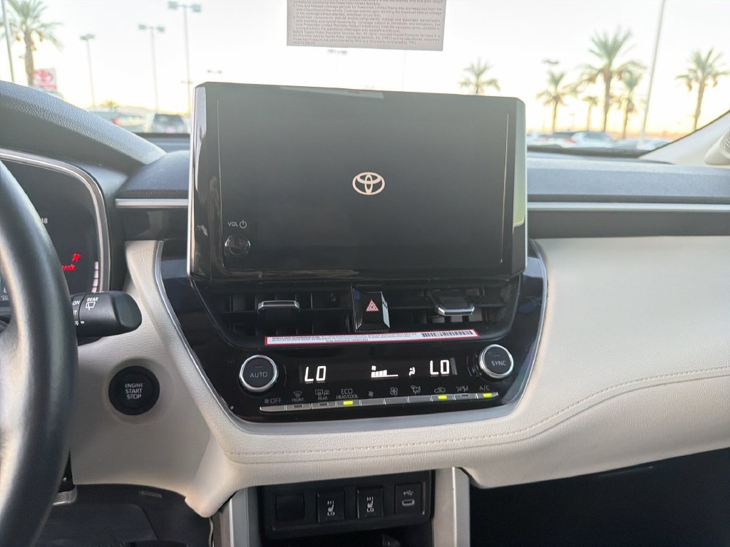 2024 Toyota Corolla Cross XLE - Photo 19