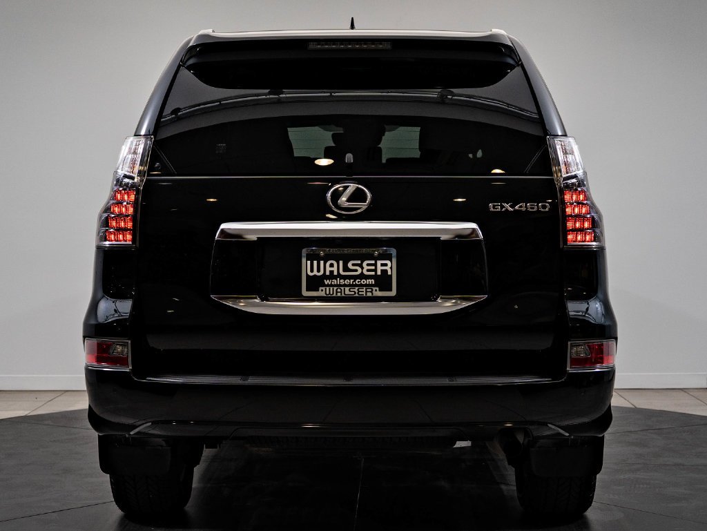 Used 2021 Black Lexus 460 image 7