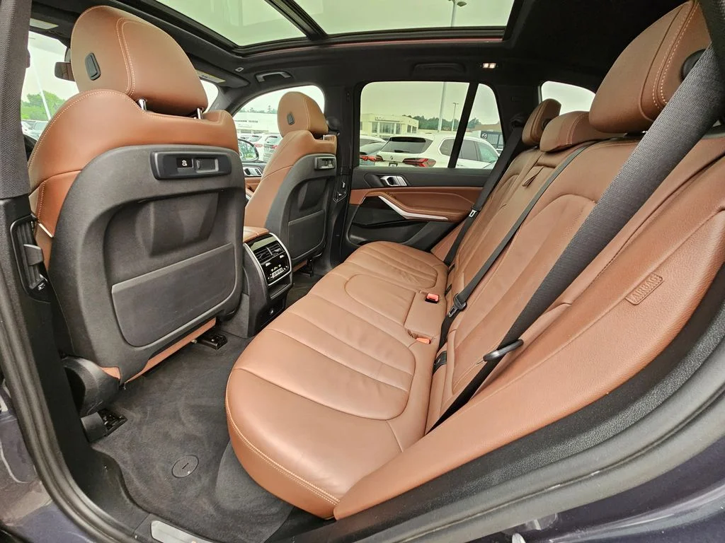 Used 2020 Arctic Grey Metallic BMW xDrive40i image 18