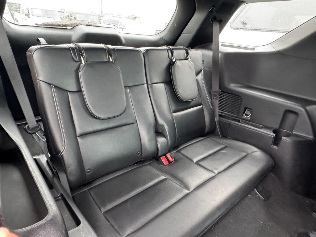 Used 2020 White Ford ST image 19