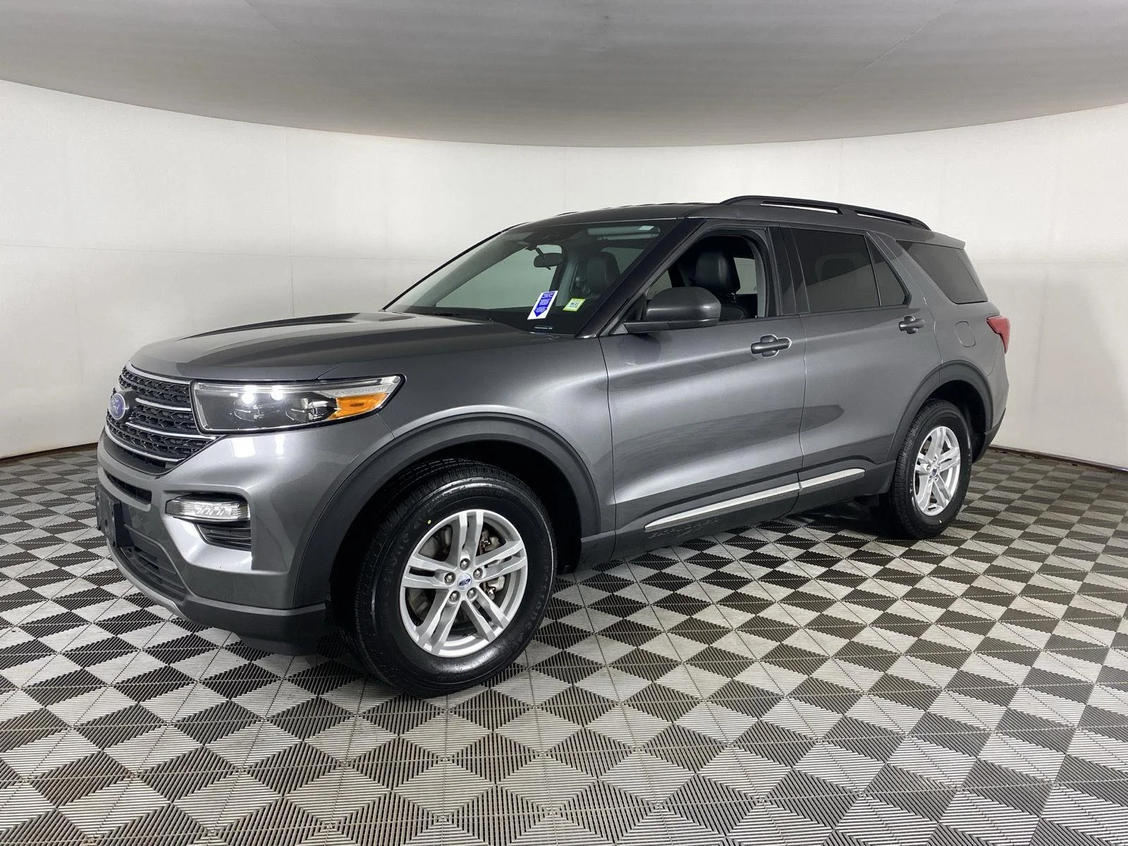 Used 2023 Carbonized Gray Ford XLT image 3