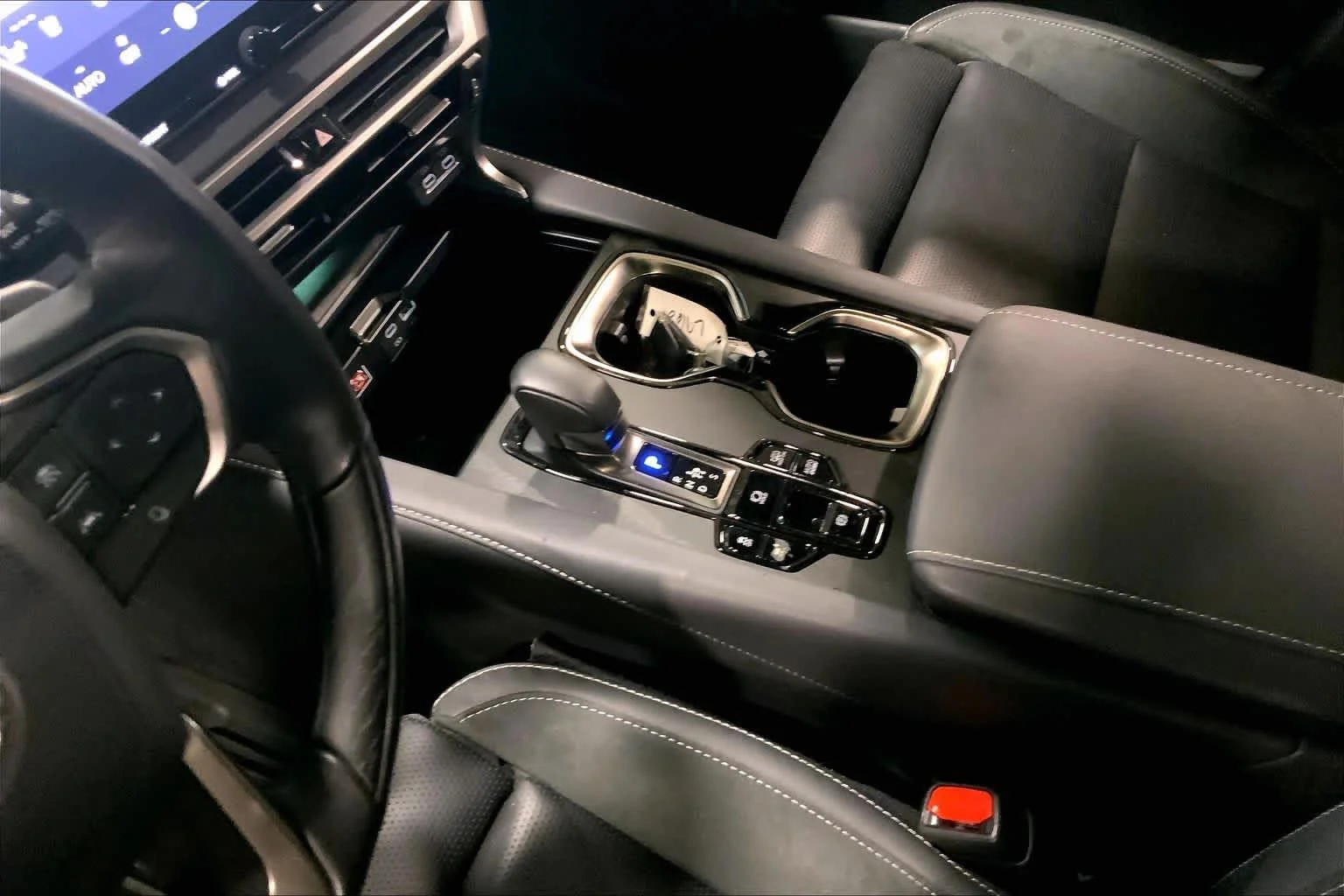 Certified Used 2025 EMINENT WHITE PEARL Lexus Luxury image 17