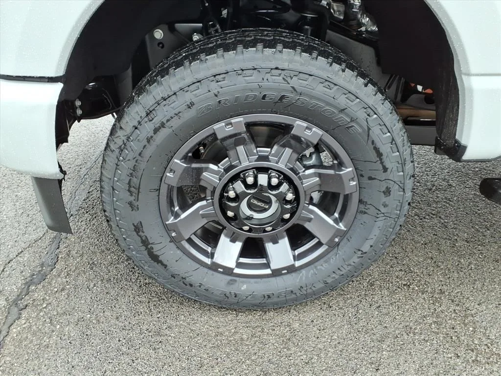 New 2026 Avalanche Ford F-350® XL image 9