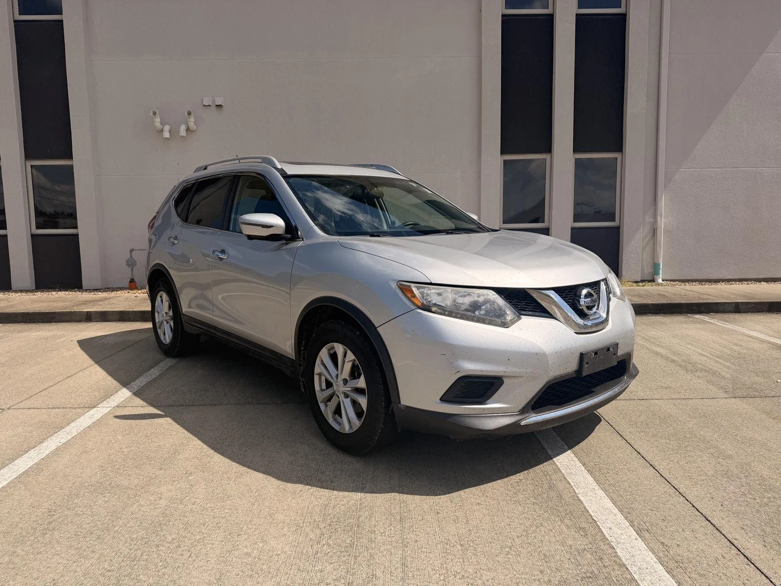 2016 Nissan Rogue SV FWD's photo