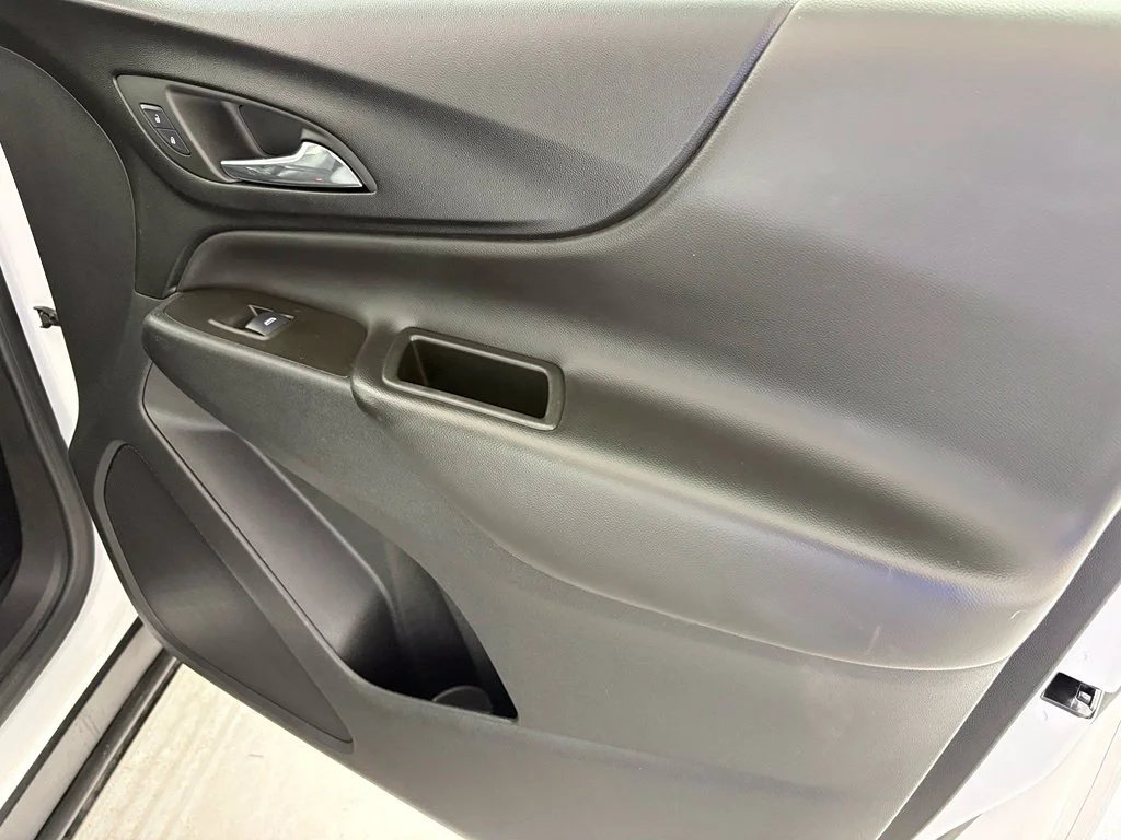 Used 2024 White Chevrolet LT image 41