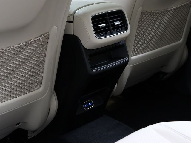 New 2026 Polar White Mercedes-Benz GLE 450 image 14