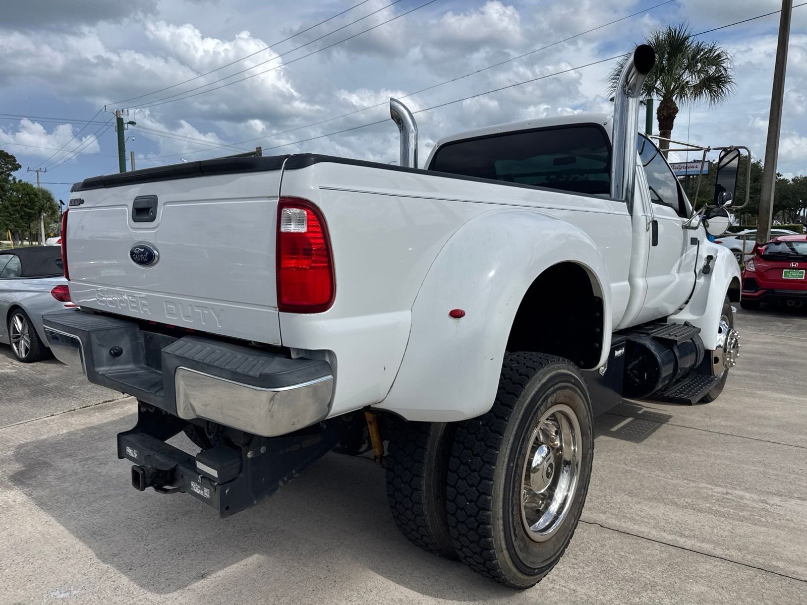 Used 2004 White Ford XLT image 5