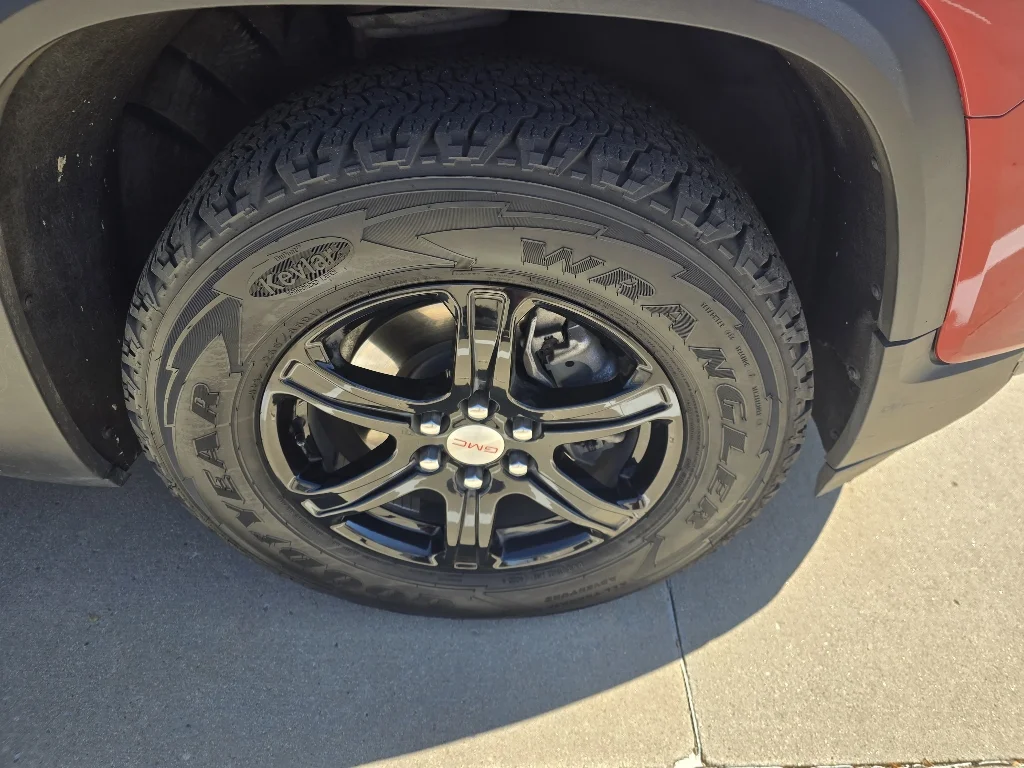 Used 2023 Volcanic Red Tintcoat GMC AT4 image 9