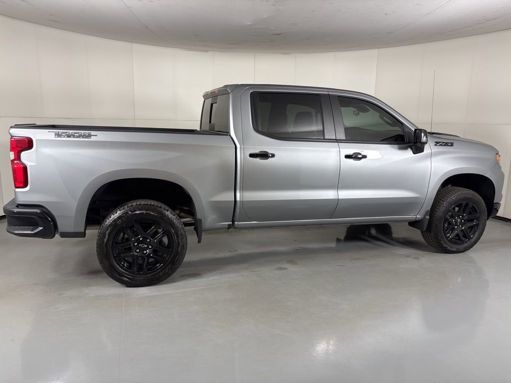 Used 2026 Sterling Gray Metallic Chevrolet LT Trail Boss image 9