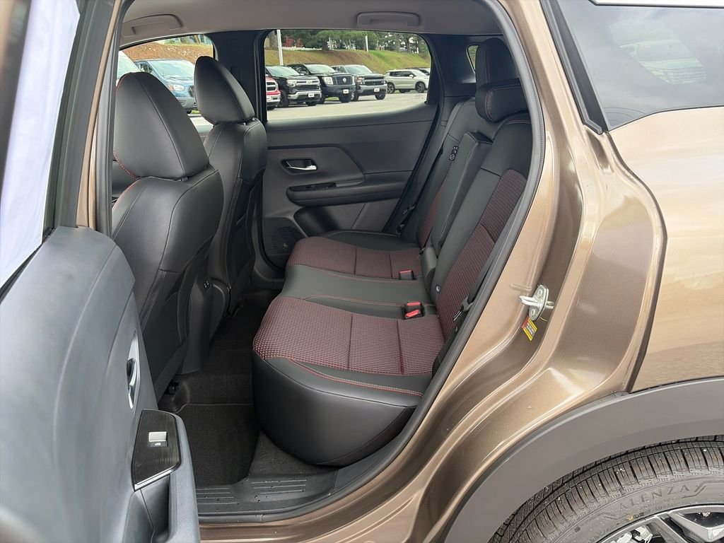 New 2026 Canyon Bronze Metallic Nissan SR image 24