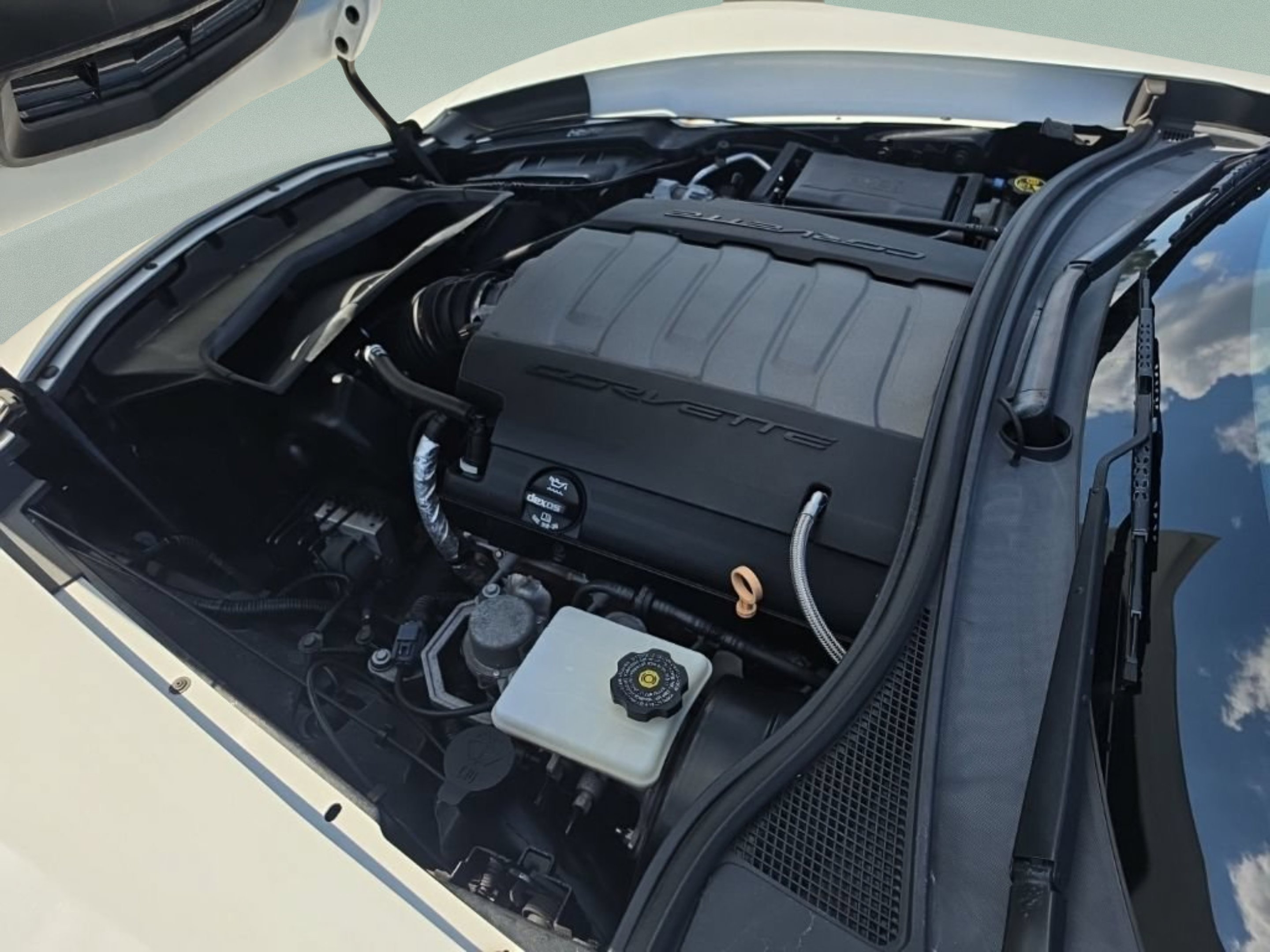 2016 Chevrolet Corvette 2LT - Photo 9