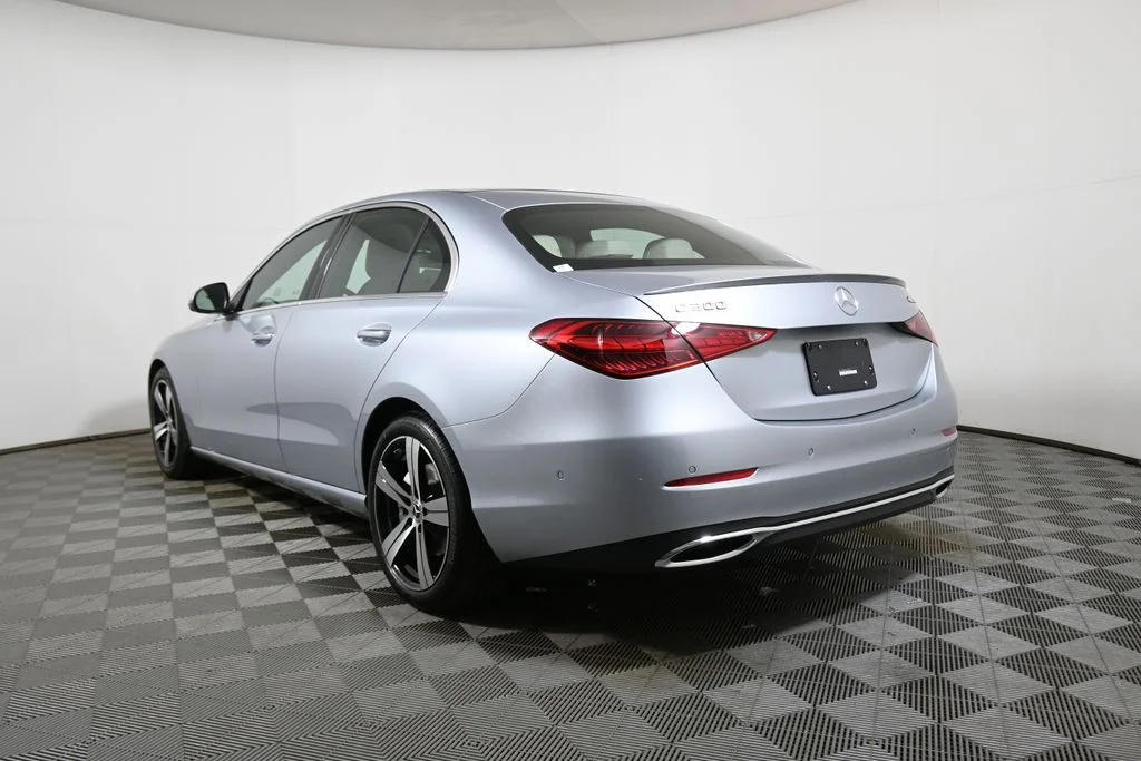 Used 2026  Mercedes-Benz C 300 image 5