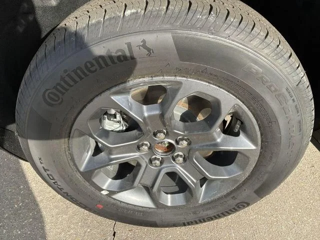 New 2026 Azure Gray Metallic Tri-Coat Ford XLT image 31