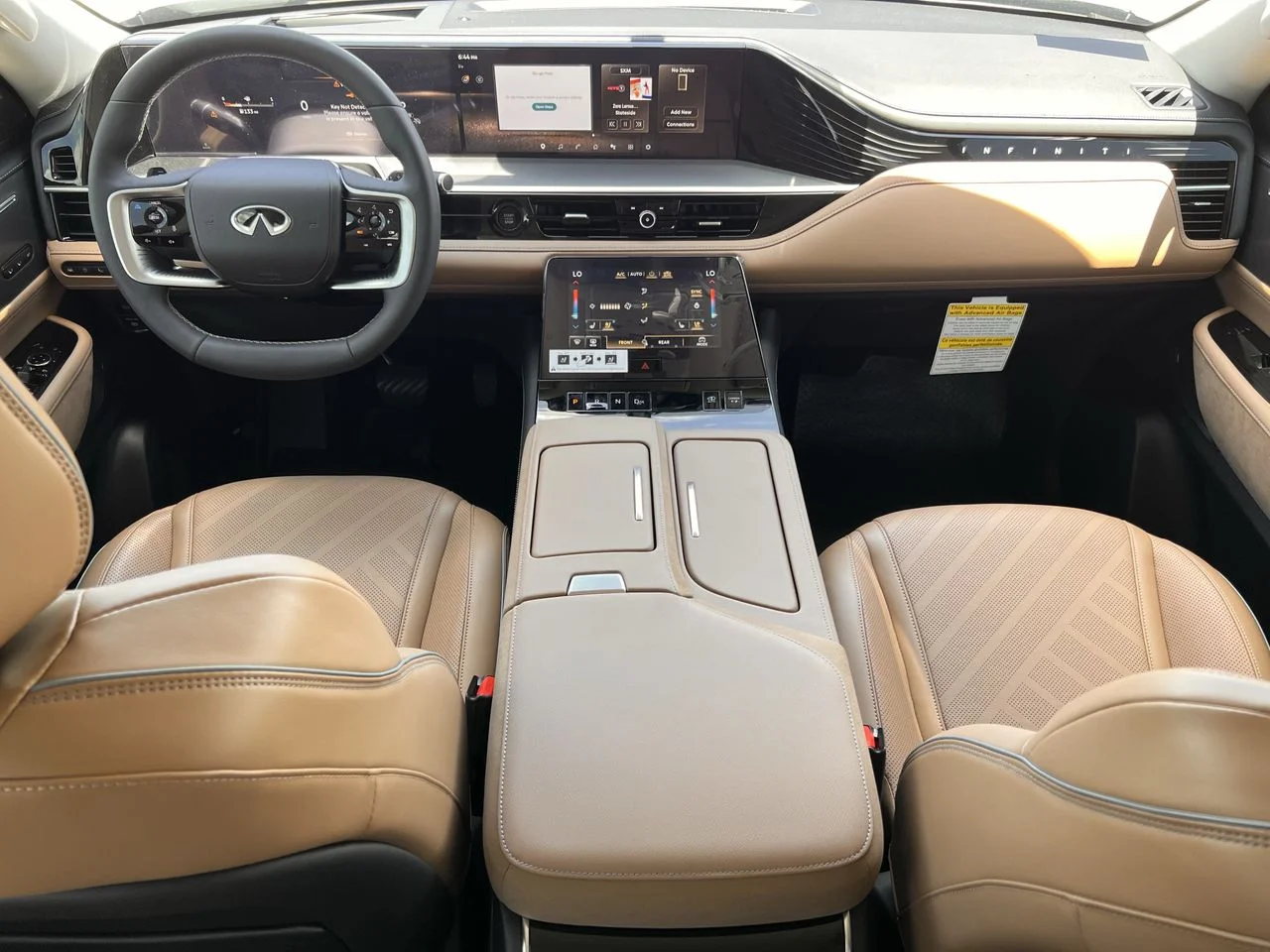 New 2026 Radiant White INFINITI LUXE image 9
