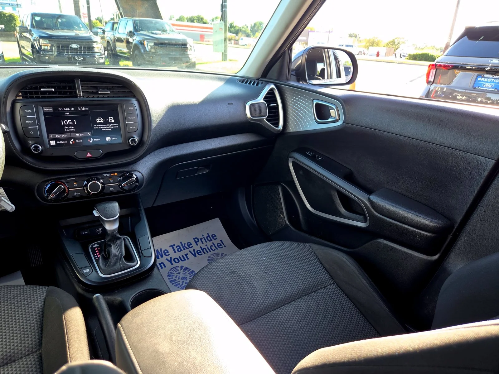 Used 2022 Gray Kia LX image 24
