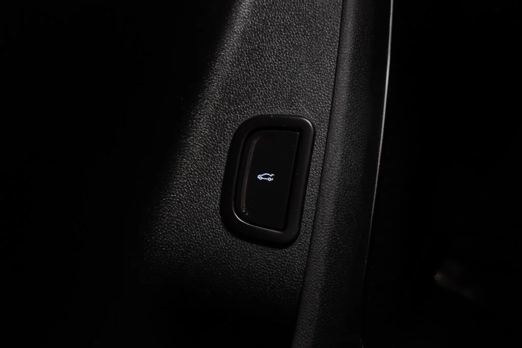 Used 2024 Mosaic Black Metallic Chevrolet RS image 26