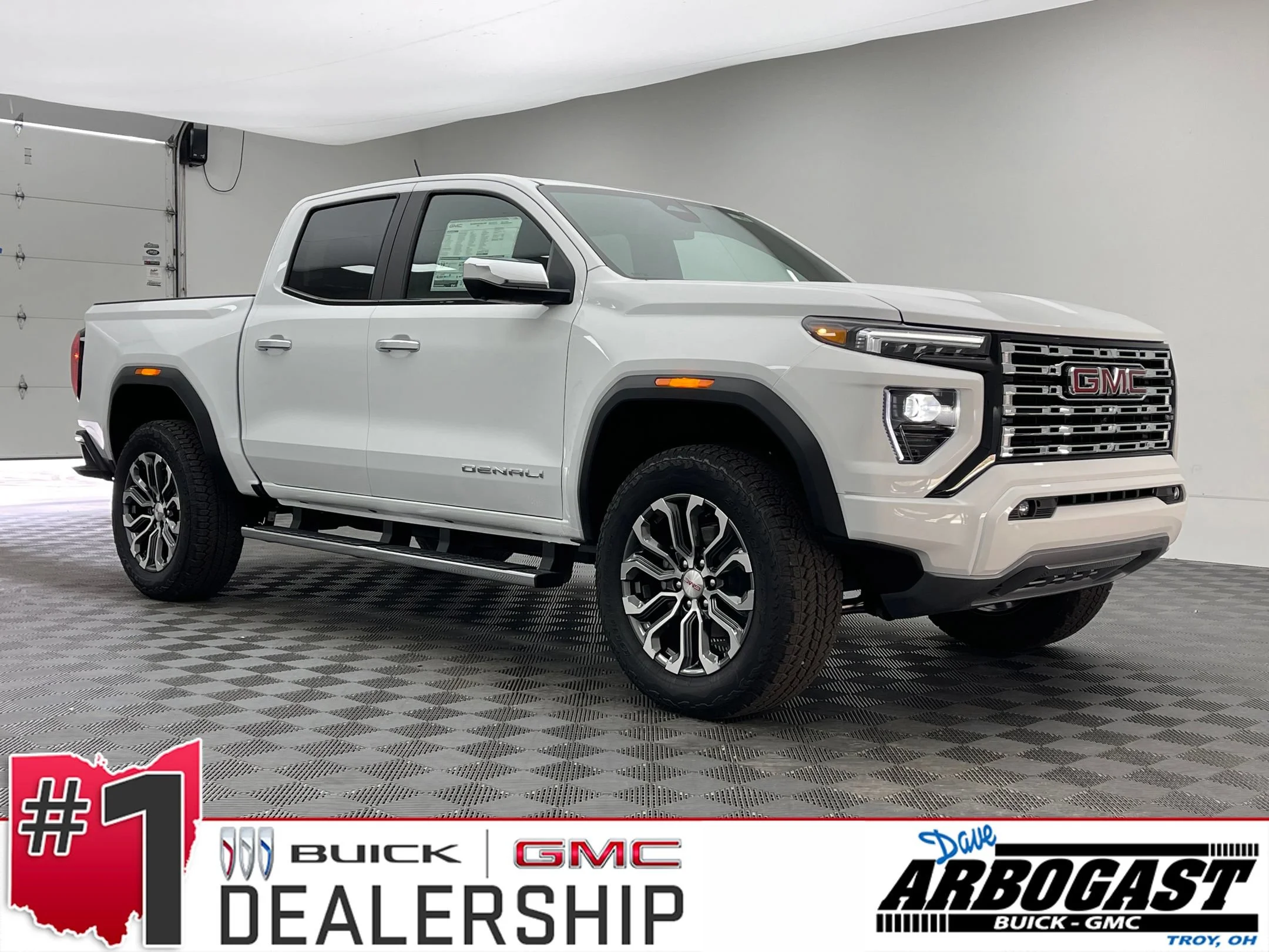 Used 2026 Summit White GMC Denali image 1