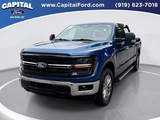 Used 2025 Blue Ford XLT image 1