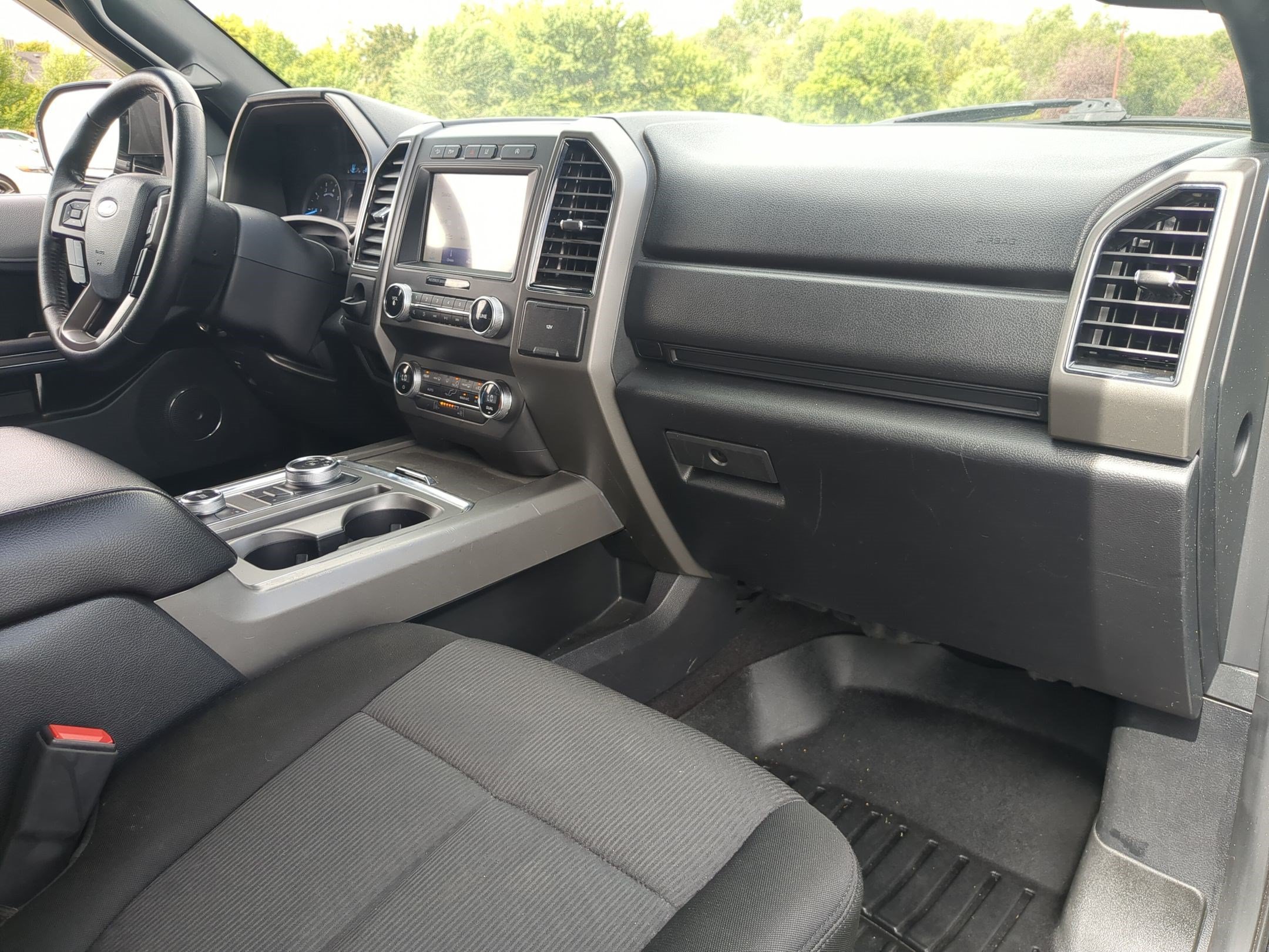 Used 2020 Magnetic Metallic Ford XLT image 33