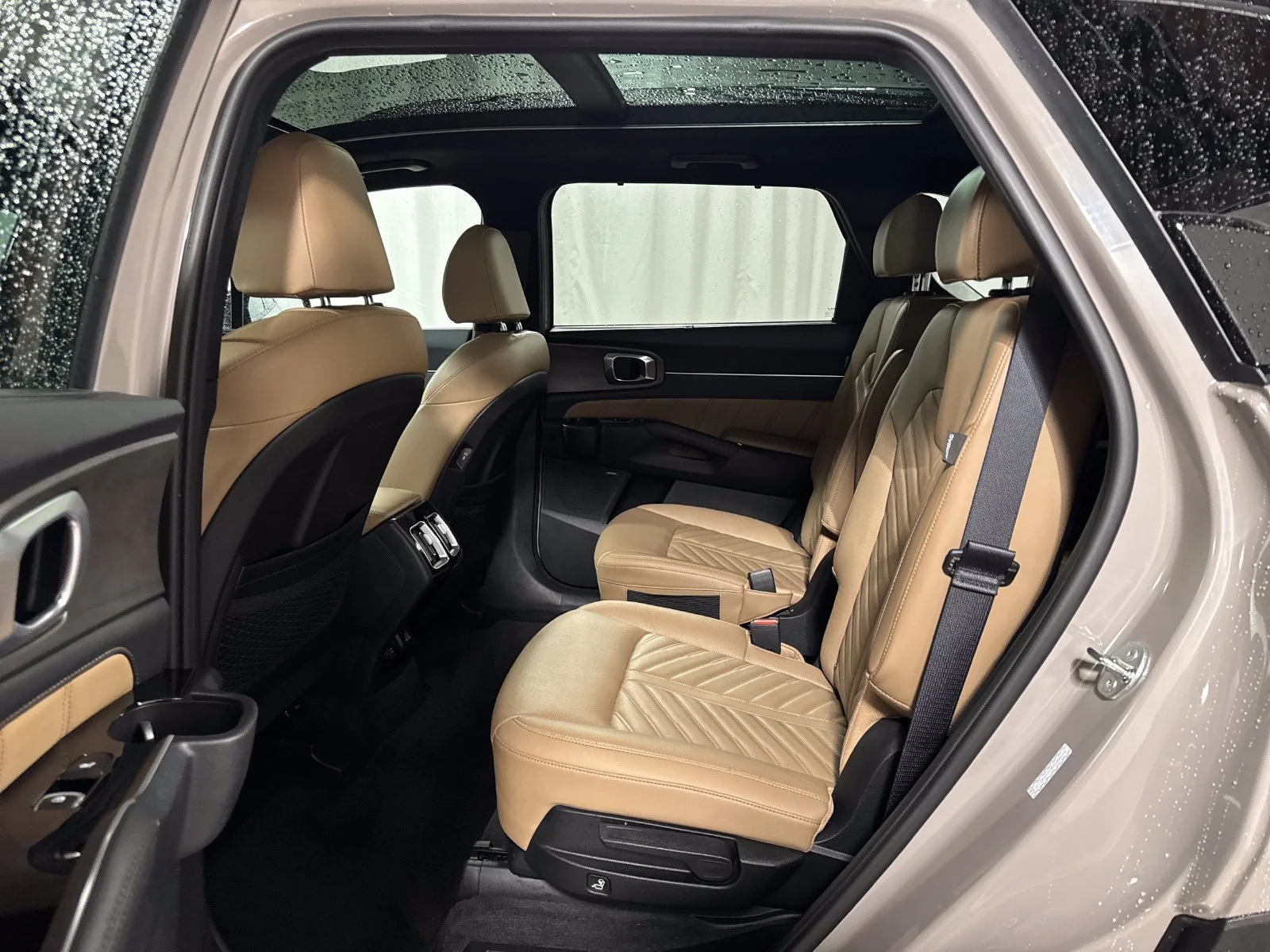 Used 2024 Brown Kia X-Pro SX Prestige image 5