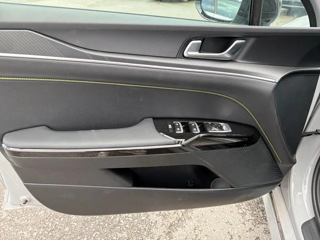 2026 Kia K5 GT - Photo 17