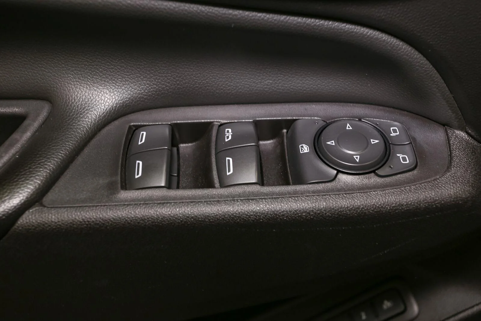 Used 2020 Cajun Red Tintcoat Chevrolet LT image 42