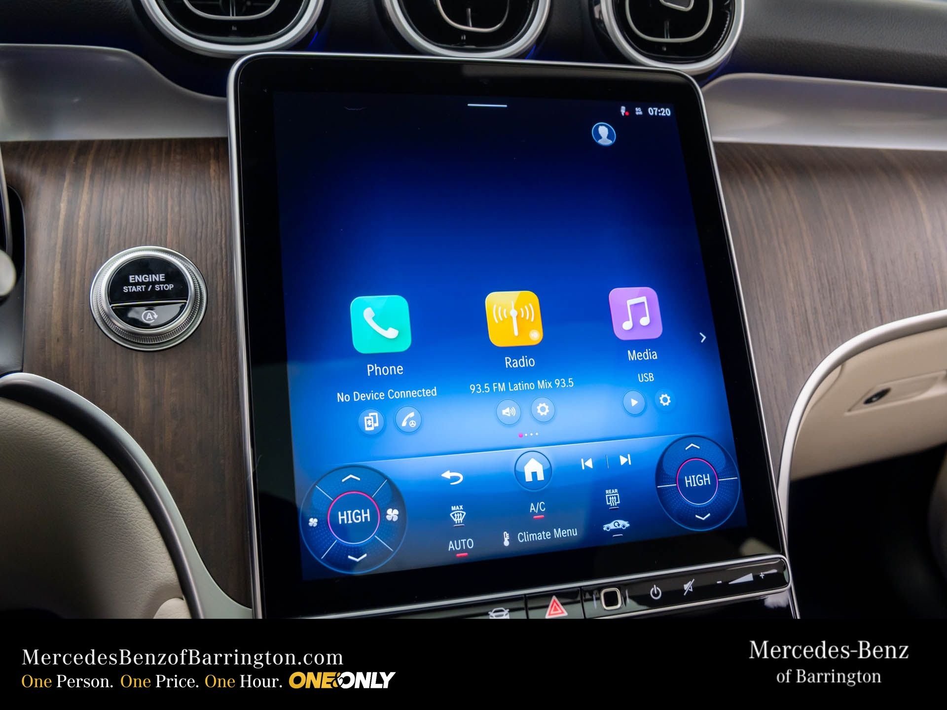 New 2026 Cirrus Silver Metallic Mercedes-Benz GLC 300 image 23