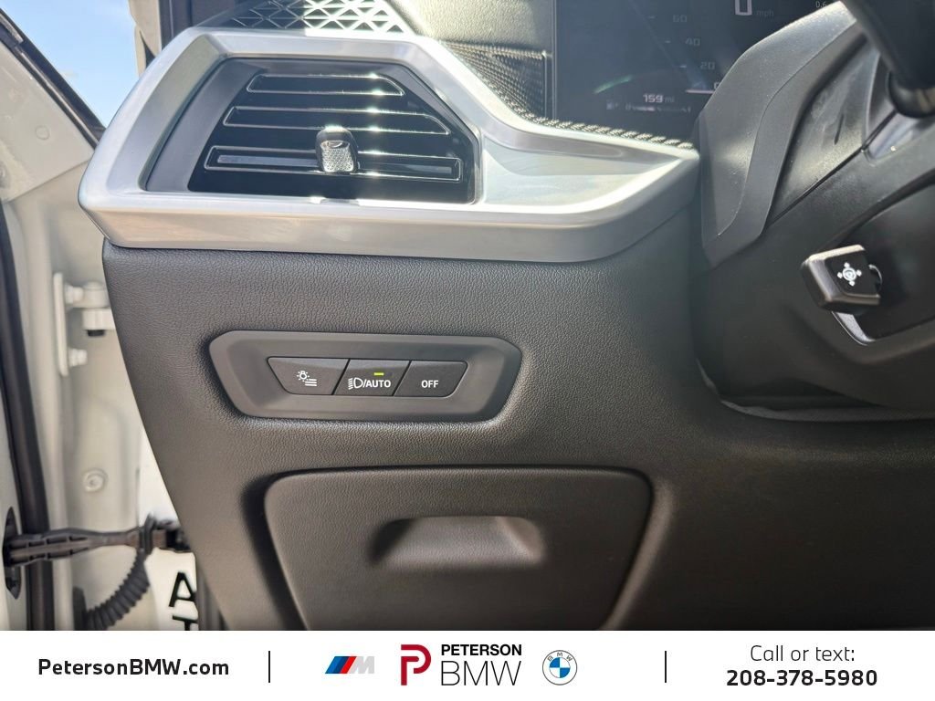Used 2024 Alpine White BMW M60i image 34