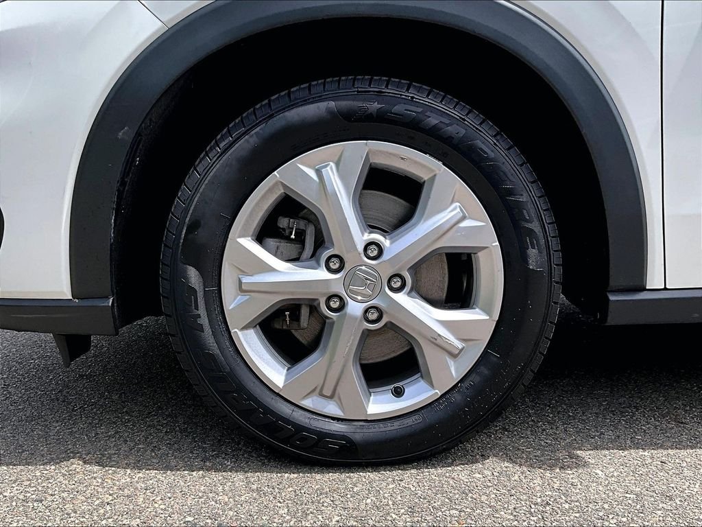 Used 2023 White Honda LX image 7