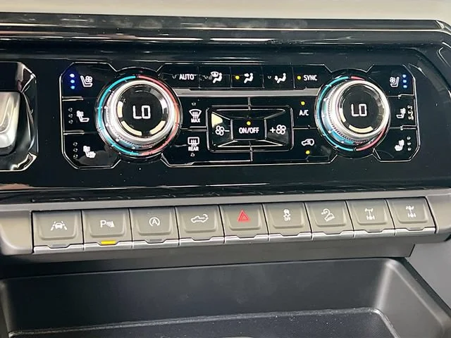 2026 GMC Sierra 1500 AT4X - Photo 11