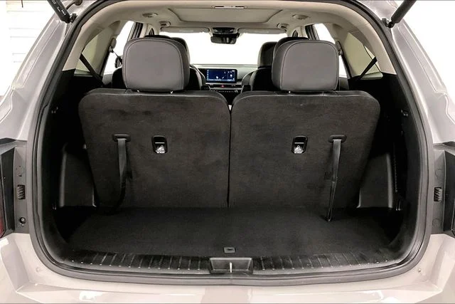 Used 2025 Wolf Gray Kia EX image 41