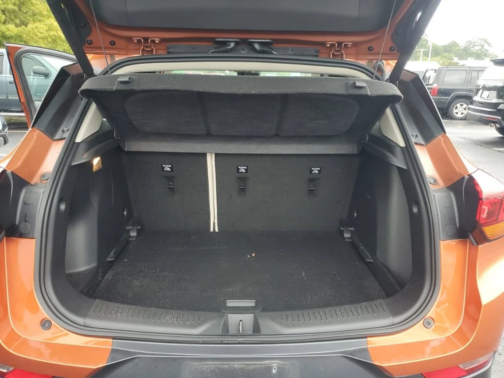 Used 2023 Orange Buick Essence image 14
