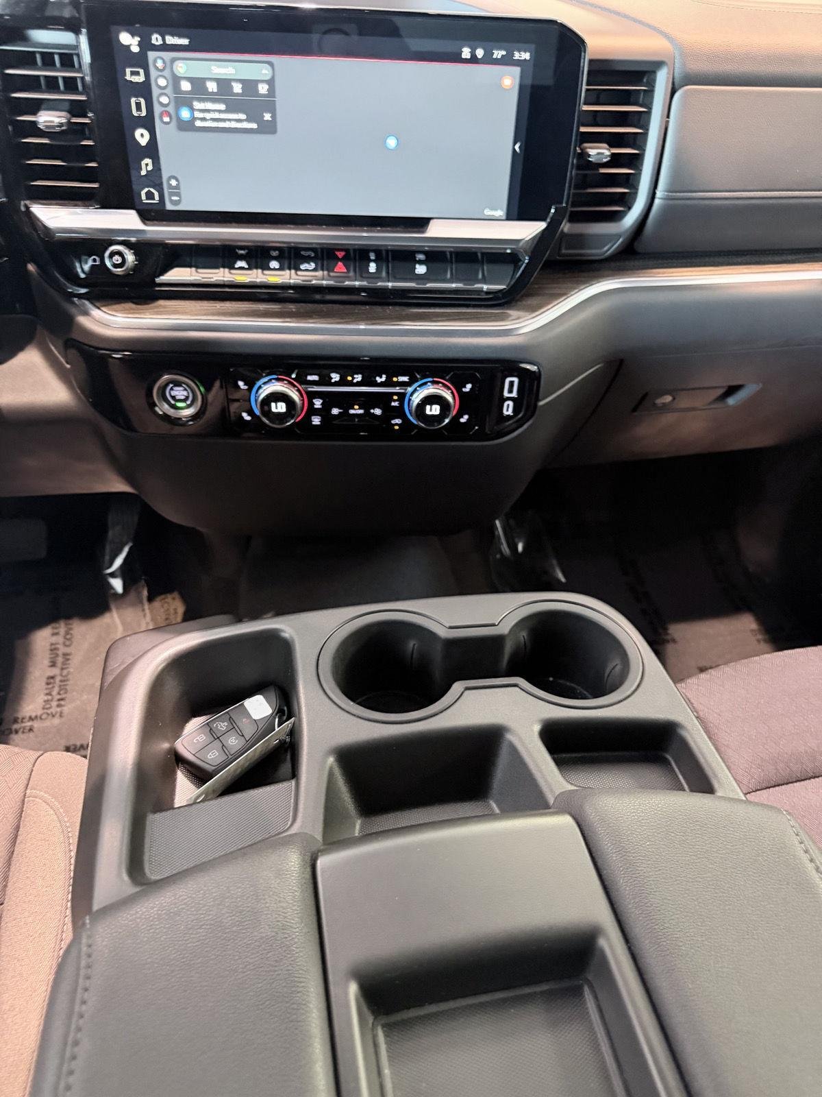 Used 2023 Summit White GMC Elevation image 39